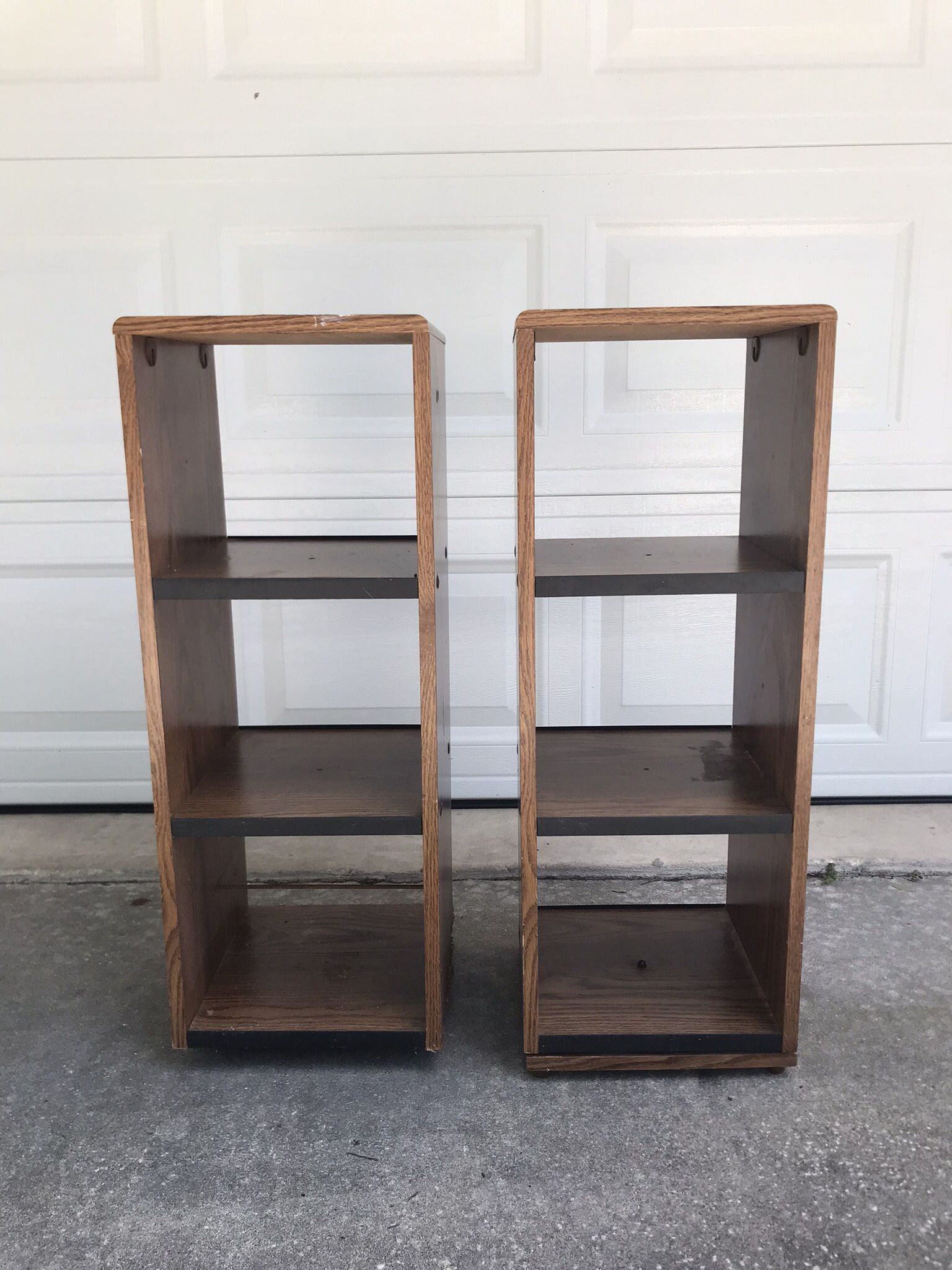 2 Storage Racks