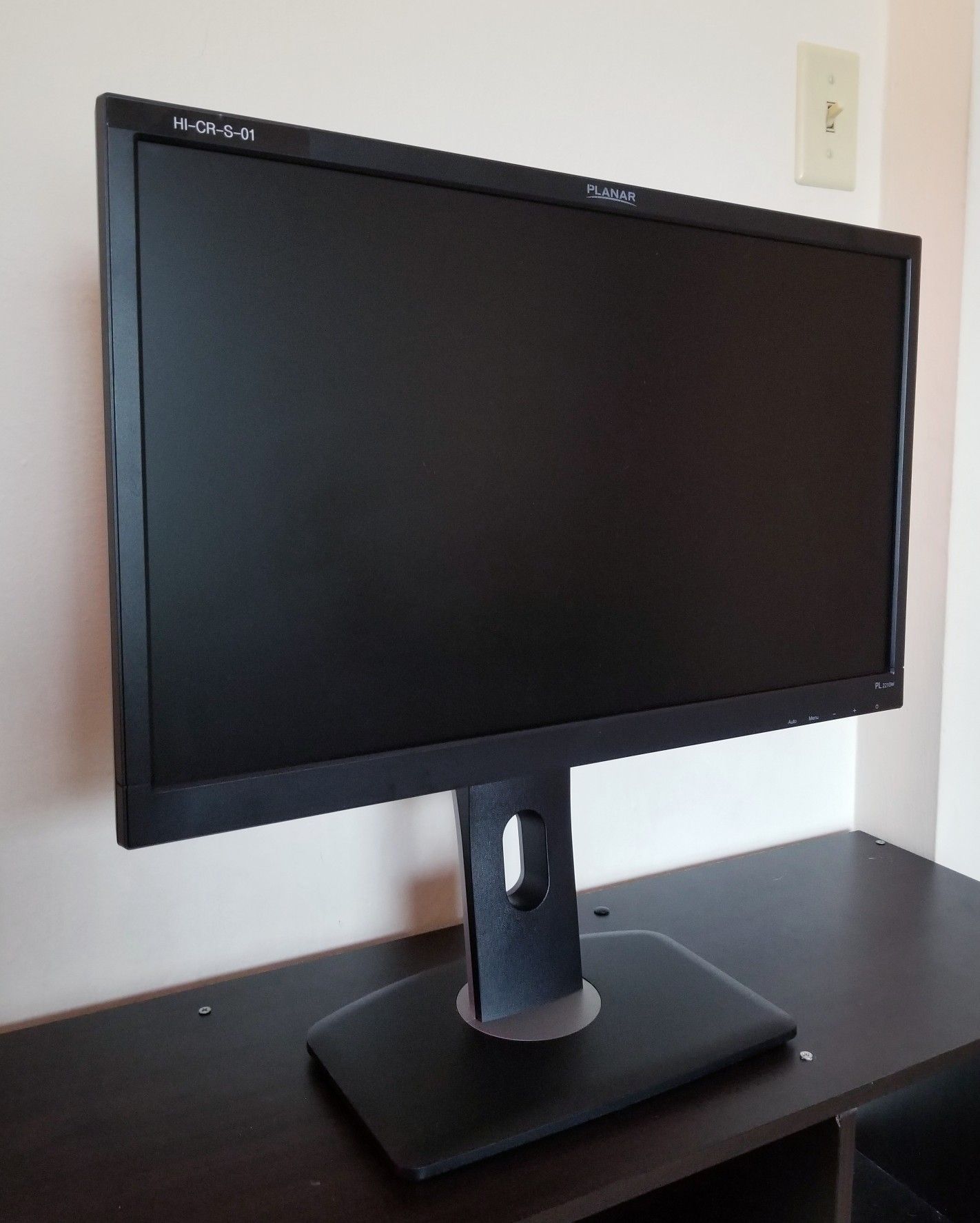 Planar monitor 22" full HD Model PL2210W Includes Swivel Stand