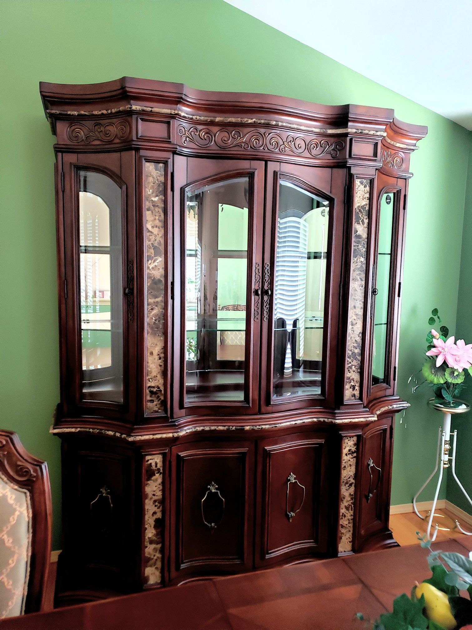 Hutch With Mirror & Glass Shelving, Light on Top (LIKE NEW)