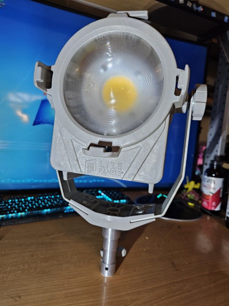 Litepanels Lite Panels Sola 6 LED Light