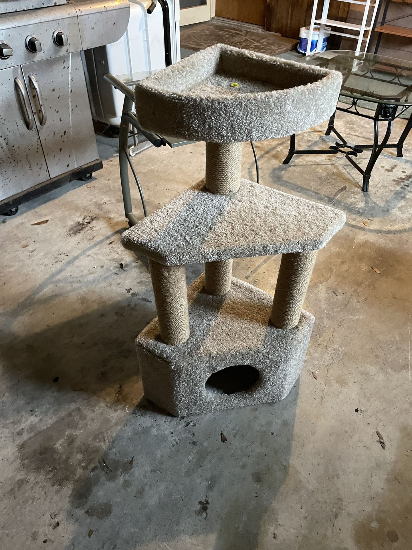 CAT TOWER