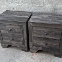 2 Modern Nightstands