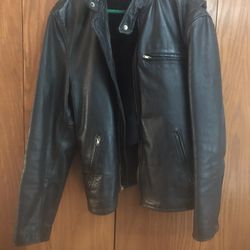 LEATHER MOTORCYCLE JACKET 