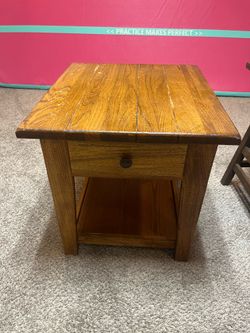 Side table/nightstand