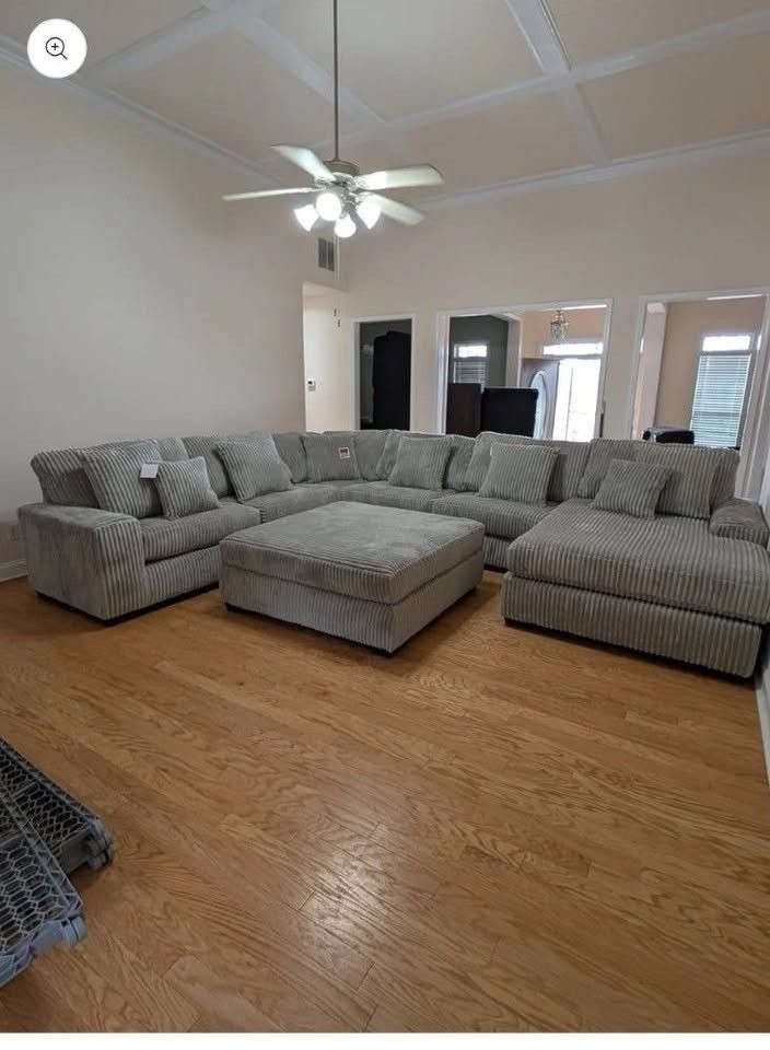 Oversized Sofa Reversible Sectional w Pillows & Ottoman $2499 !!