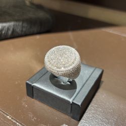 10k https://offerup.com/redirect/?o=Vy5Hb2xk Diamond Ring