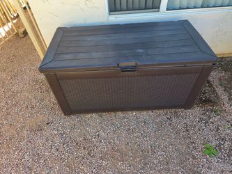Large Rigid Poly Box