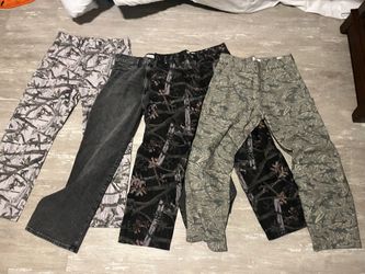 Camo Men’s Baggy Jeans Lot