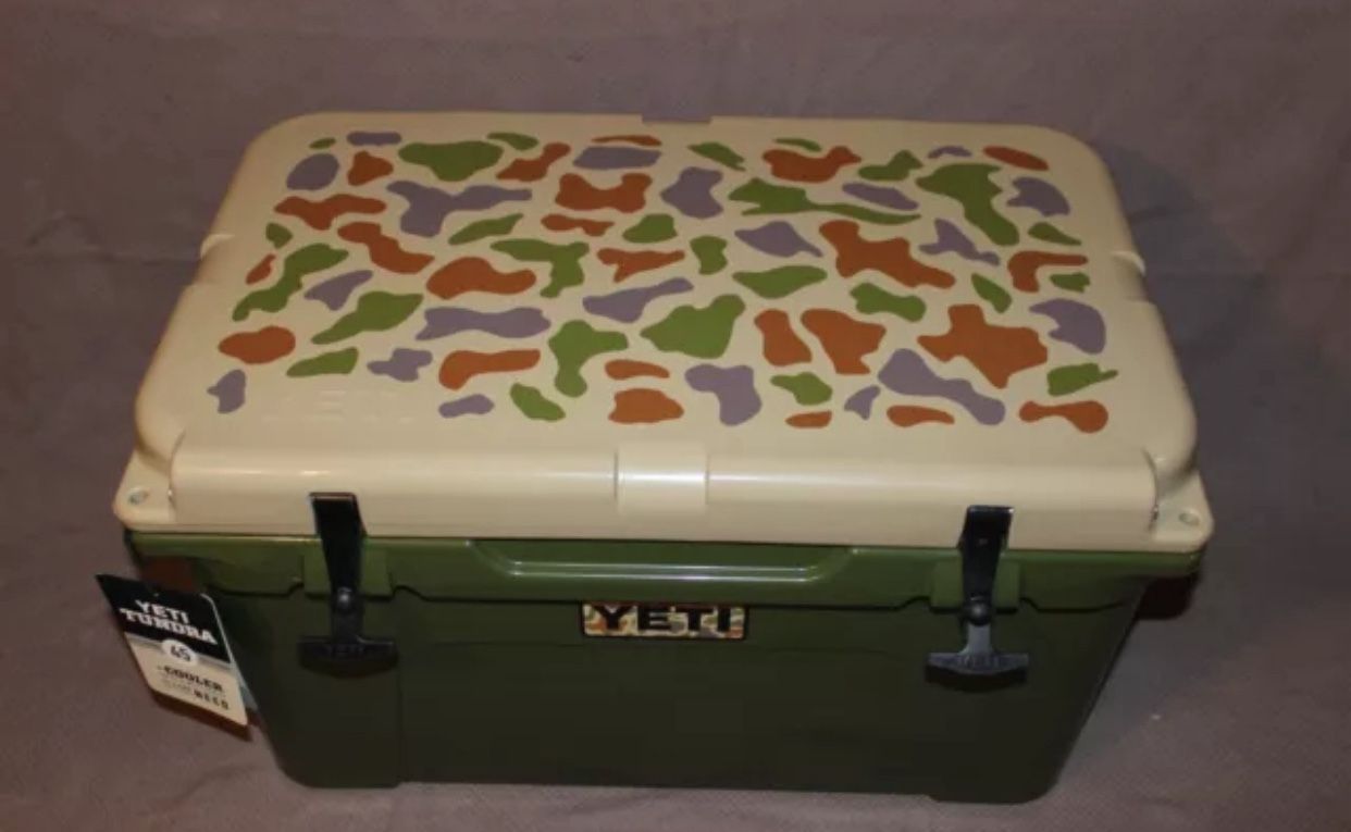 Yeti Tundra 45 Cooler, Tan/OG Duck Camo