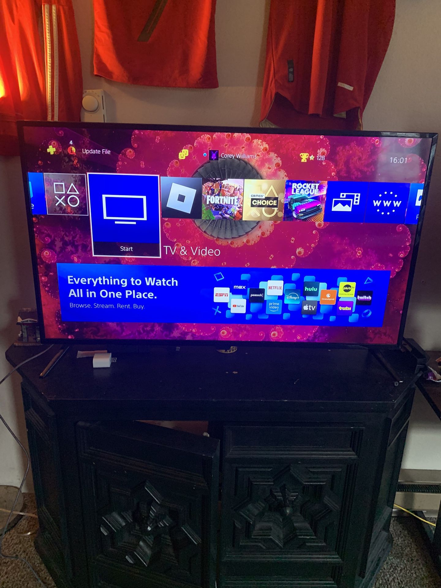 TV