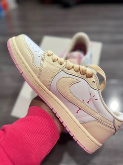 Air Jordan 1 low Travis