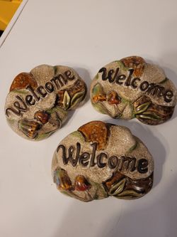 3 Mushroom Welcome Rocks