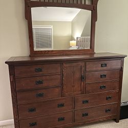 Beautiful Dresser With Mirror