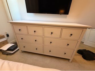 IKEA 8-Drawer Dresser – White Stain – Excellent Condition