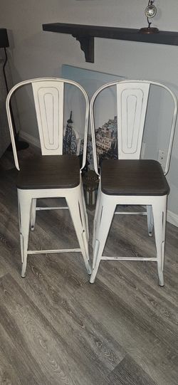 2 Bar Stools Chairs 