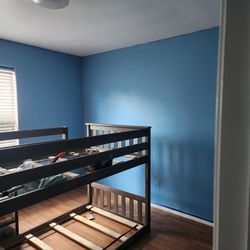 Twin Kids Bunk Bed with Slide & Ladder – Best Offer

Twin size bunk bed with slide and ladder. The bottom bunk sits directly on the floor, making it a