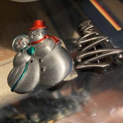 Beautiful Christmas Stearling Silver Christmas Tree and Snow Man and Snow Woman Winter Pin Brooch