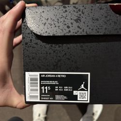 Jordan 4 Retro
