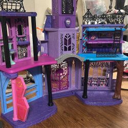 Monster High Castle