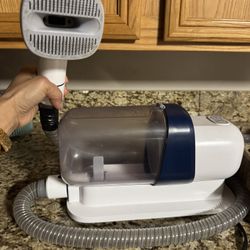 Pet Grooming Kit and Vacuum