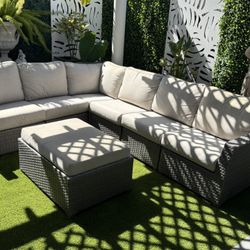 🌴🌴 Rattan Patio Set Good Condition 🌴🌴🌴