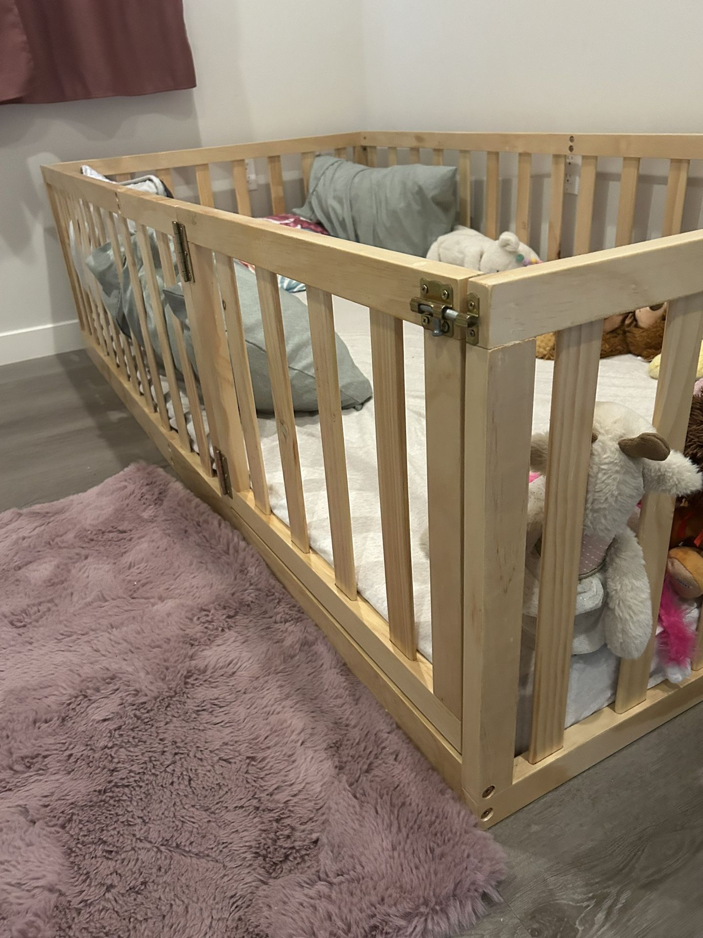 Twin Floor Bed with Fence and Door, Kids Montessori Floor Bed