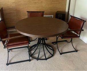 Round Dining Table & 3 Chairs