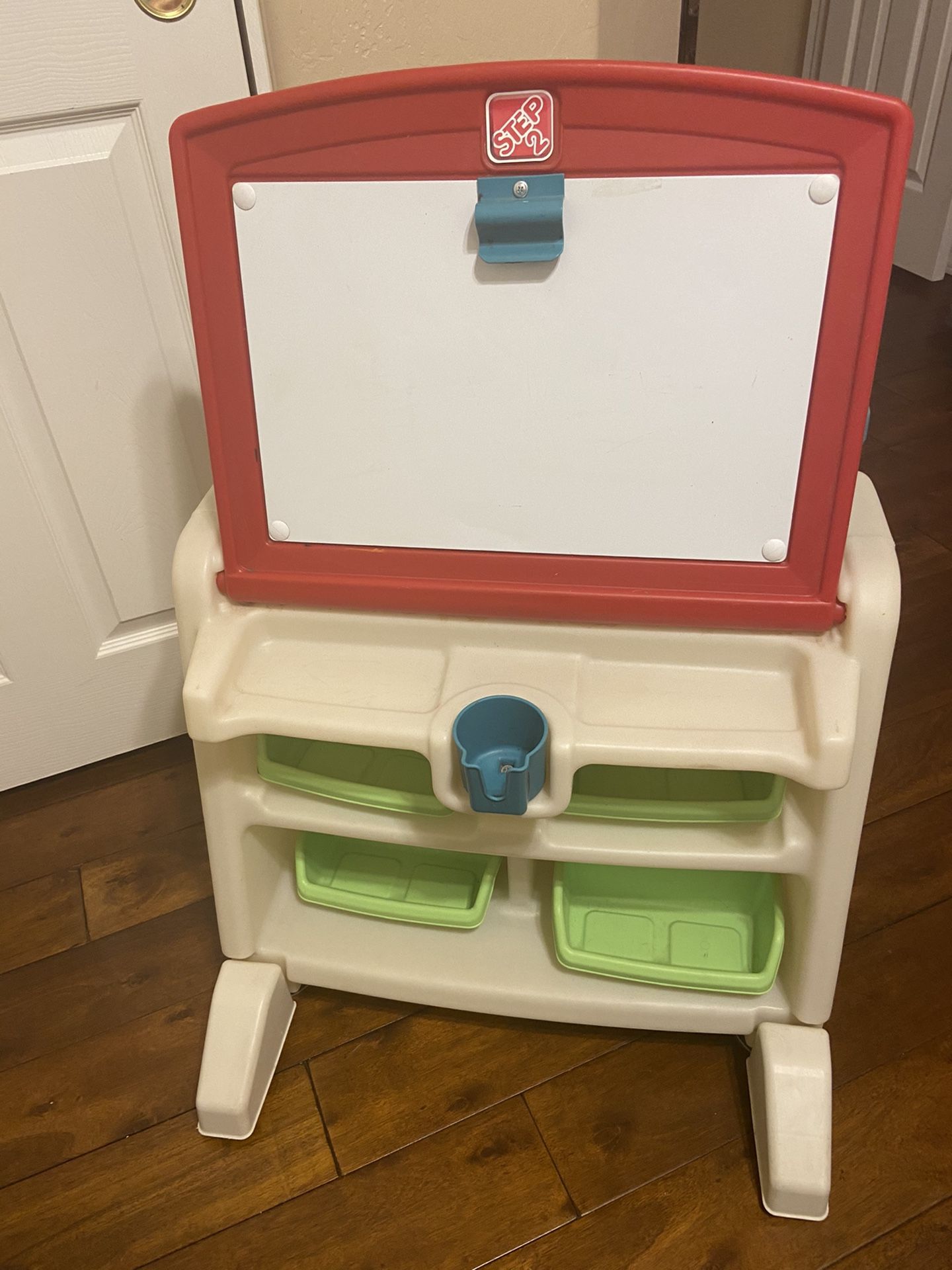 Step 2 Child’s Easel/desk