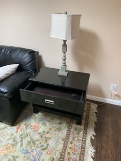 Black bed stand