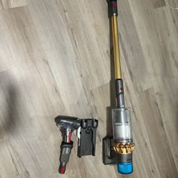 Dyson V15 detect Absolute 