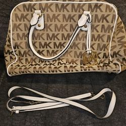 Michael Kors NWT Tan & White Signature Dome Large Satchel/Crossbody