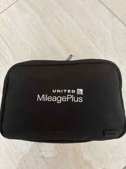 New Away x United Airlines MileagePlus Travel Organizer Pouch / Toiletry Bag Black