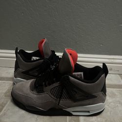 Jordan 4