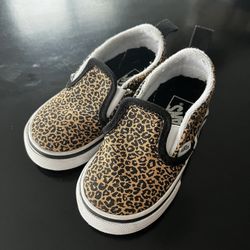 Toddler Shoes size 5.5 VANS 