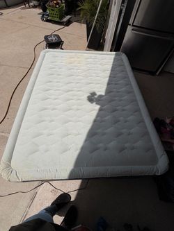 Intex full blow up mattress