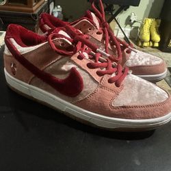 Nike SB Strangelove Size 9 Men 