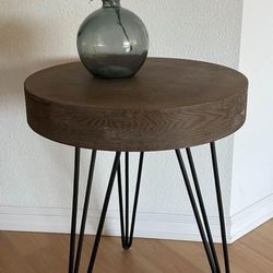 End table 