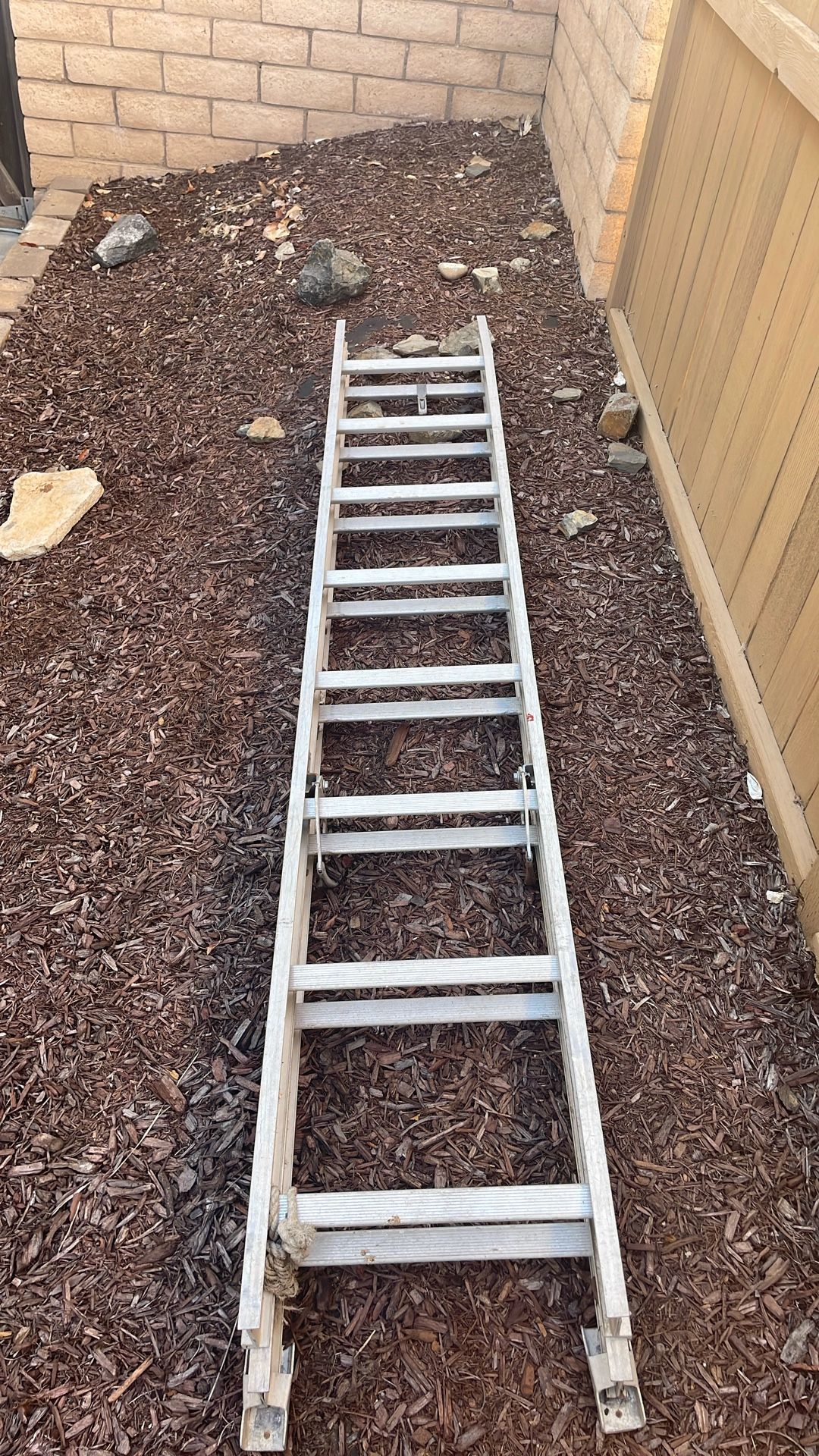 Expandable Ladder