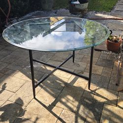 Glass beveled table top