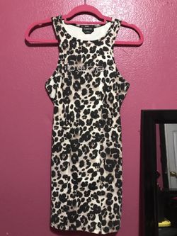 Dress bebe size M