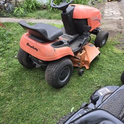 Simplicity Riding Lawnmower