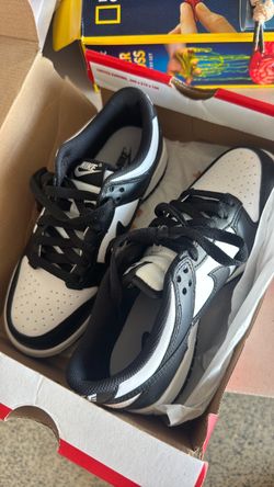 Nike Pandas/ Low Dunk- Never Worn!
