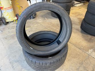 FREE DELIVERY (2) New PIRELLI P ZERO (PZ5) Max Performance Summer Tire 285/35R23