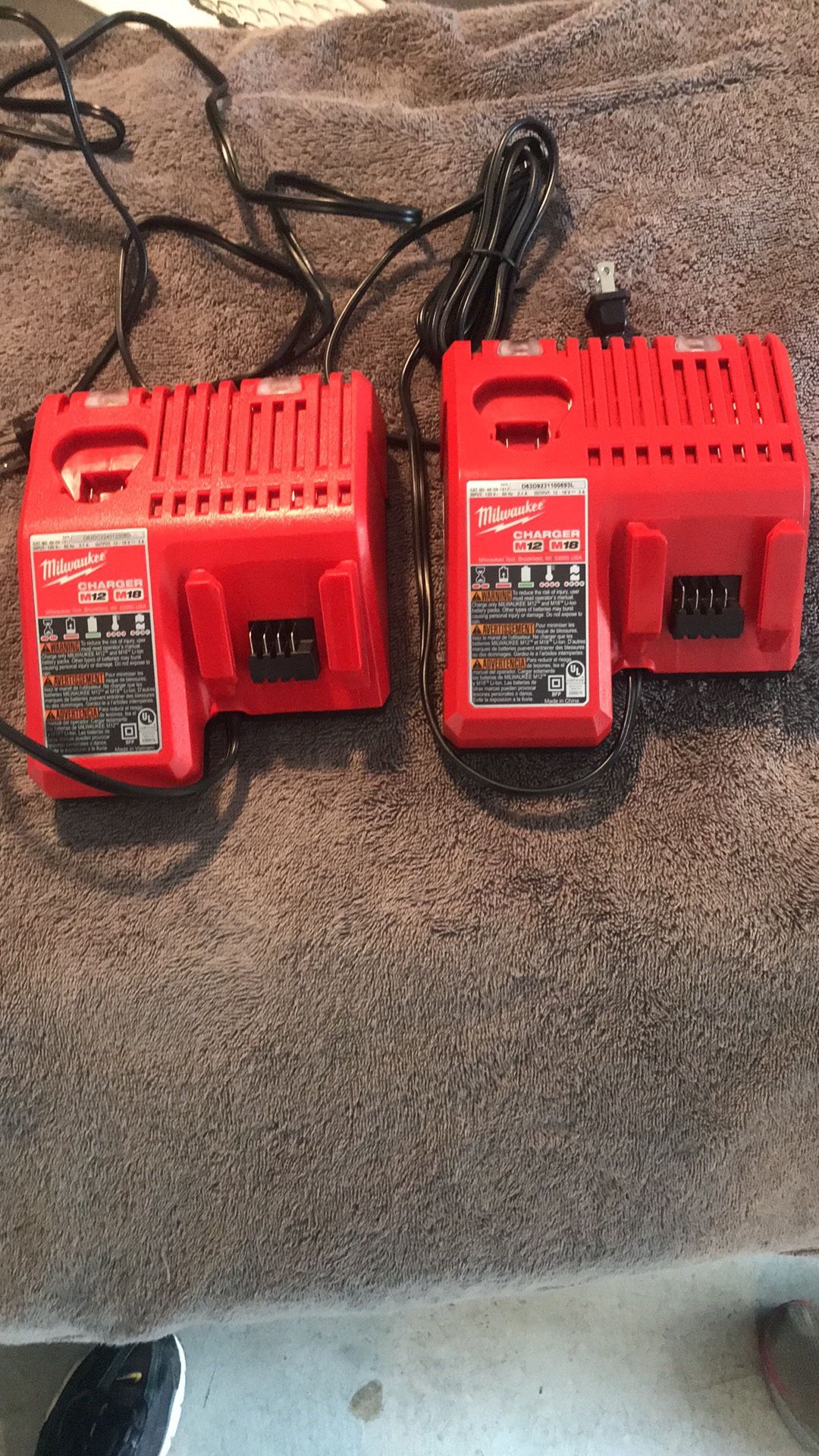 Milwaukee M12 Charger