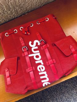 BRAND NEW !!! red supreme backpack !!!