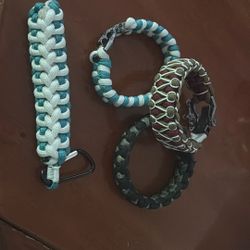 Paracord Brackets And Keychains 