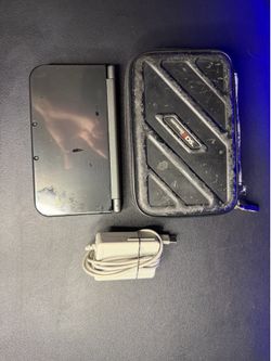 3DS W/games, case, charger, and stylus