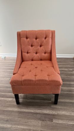 Accent Chair – Rust/Terracotta
