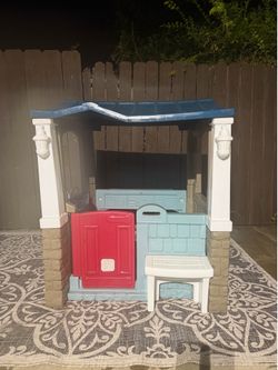 Step2 Neat & Tidy Cottage Playhouse