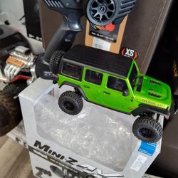 Kyosho Mini Z Rc Electric Rock Crawler Brand New